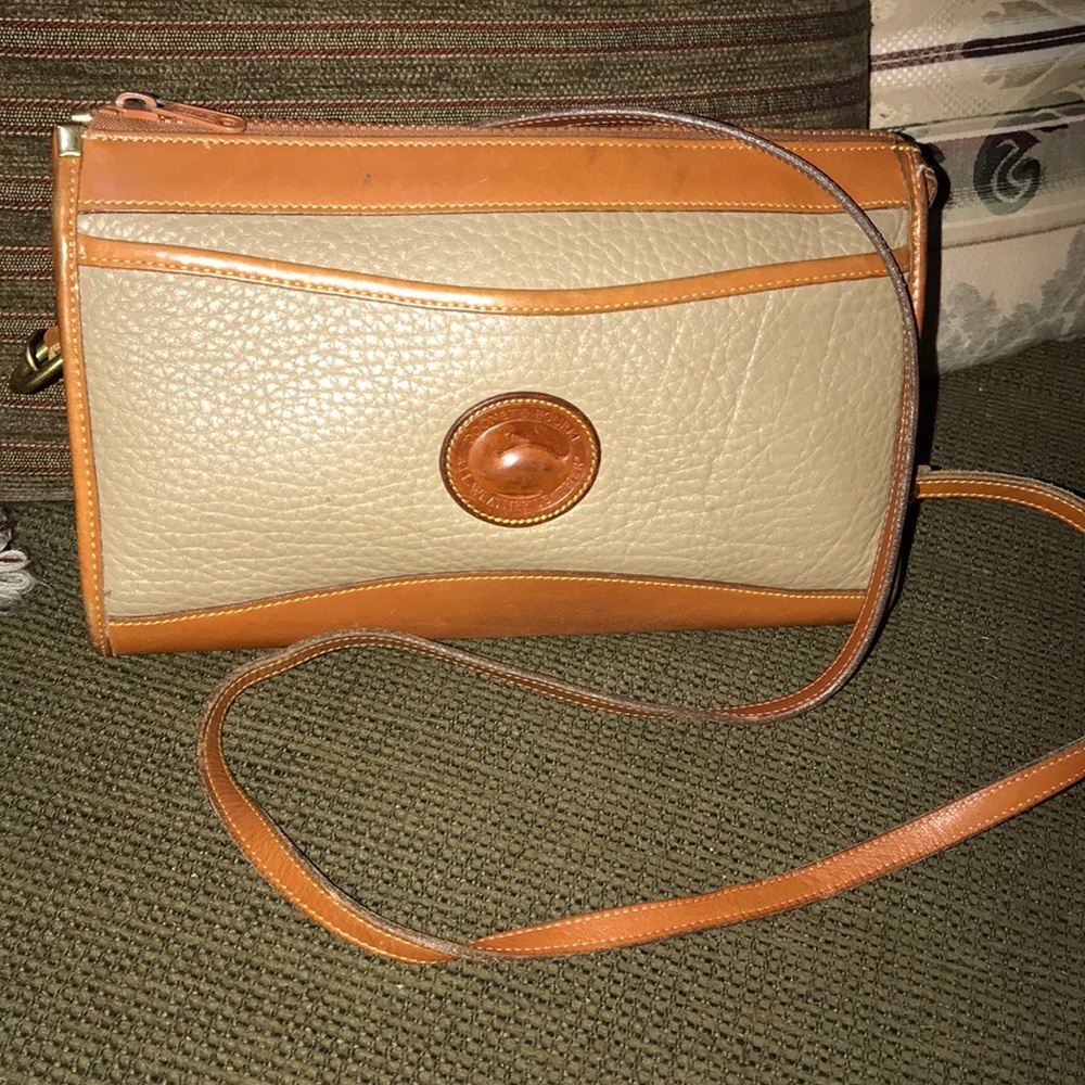 Dooney & Bourke VTG Tan/Brown Crossbody AWL